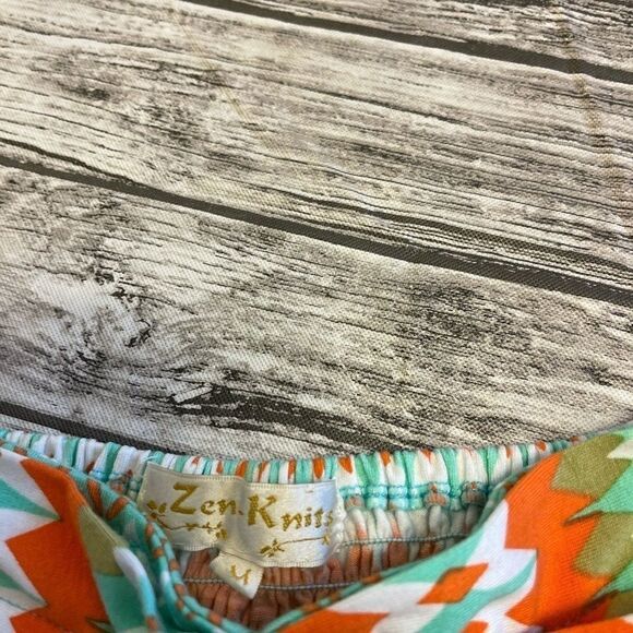 Zen Knits Tube Top Strapless Size Medium - Picture 7 of 9